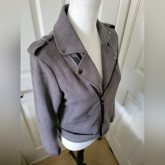 ✨️HP✨️Jaase | NWOT | Chic Gray Faux Suede Moto Jacket (SIZE S) - Picture 4 of 14